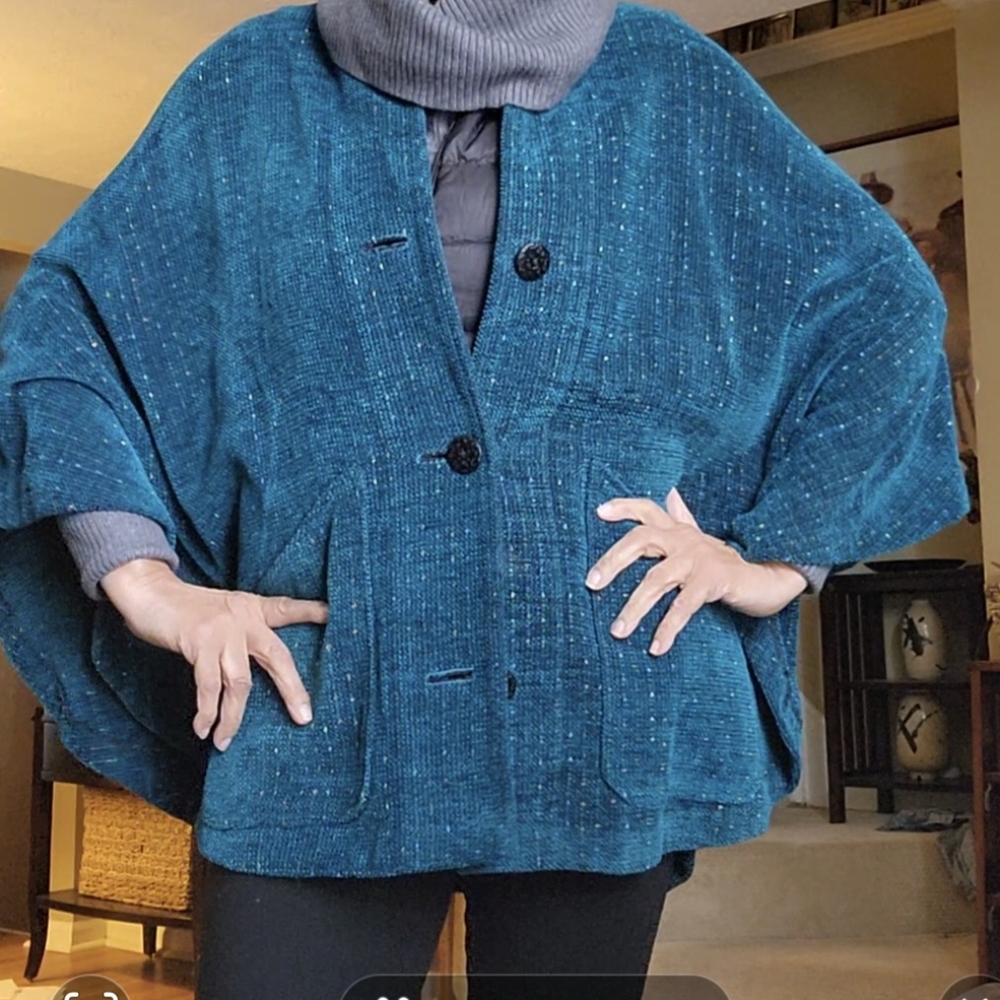 Sweater cape - Picture 4 of 4
